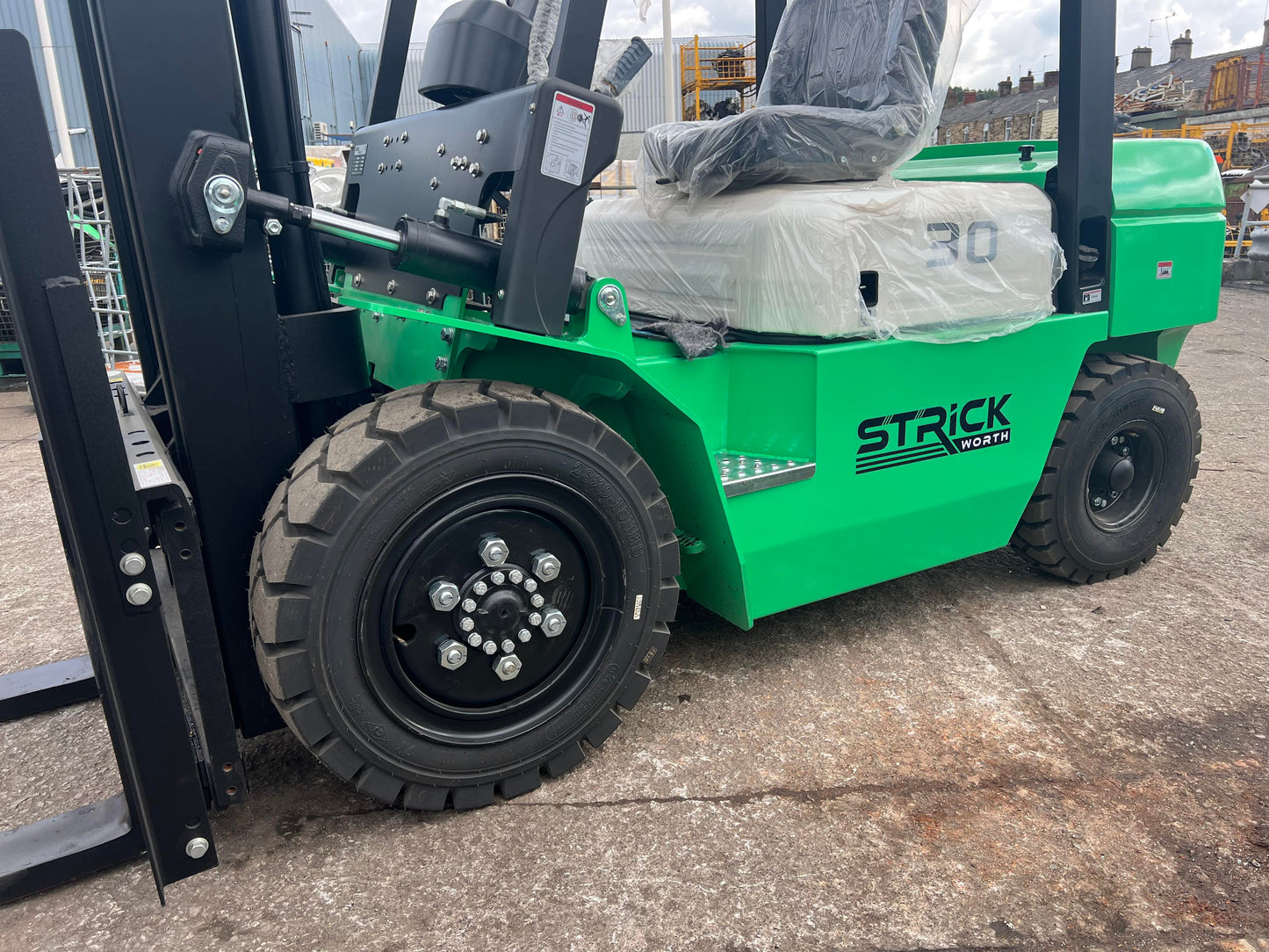 STRICKWORTH SW30 3 TON FORKLIFT TRUCK